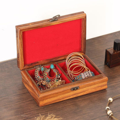 Hand Carved Wood Elephant Jewelry Box: Vintage Wildlife Keepsake Chest